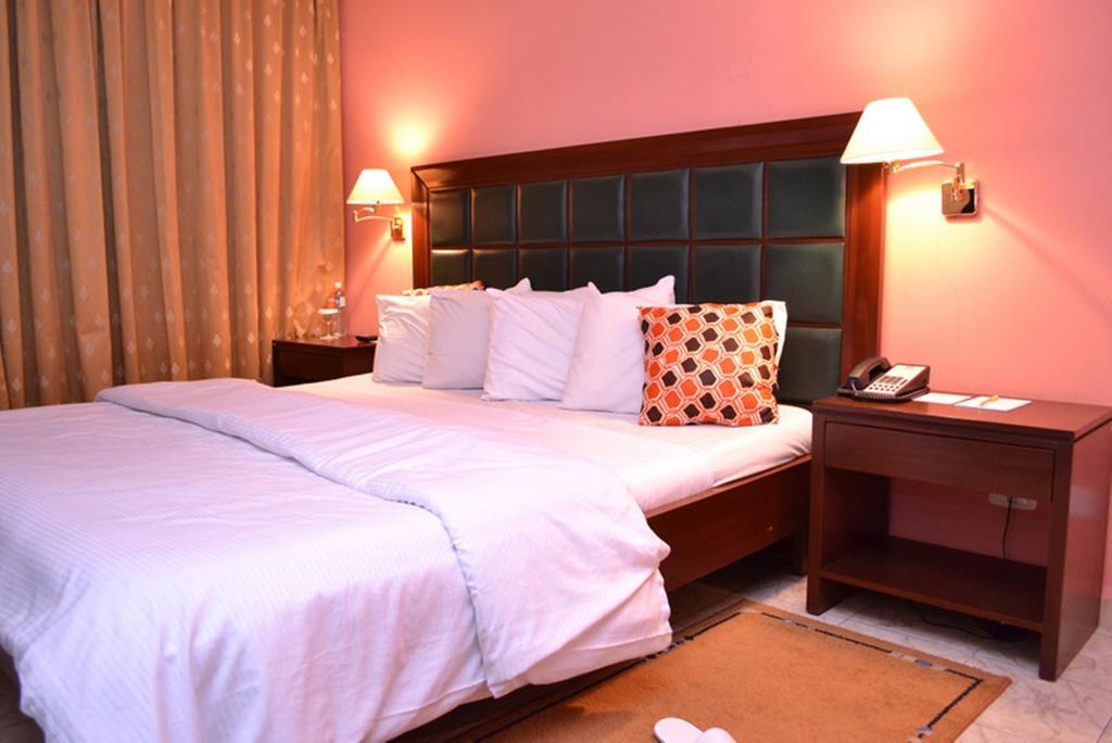 Transcorp Hotels 卡拉巴尔 外观 照片