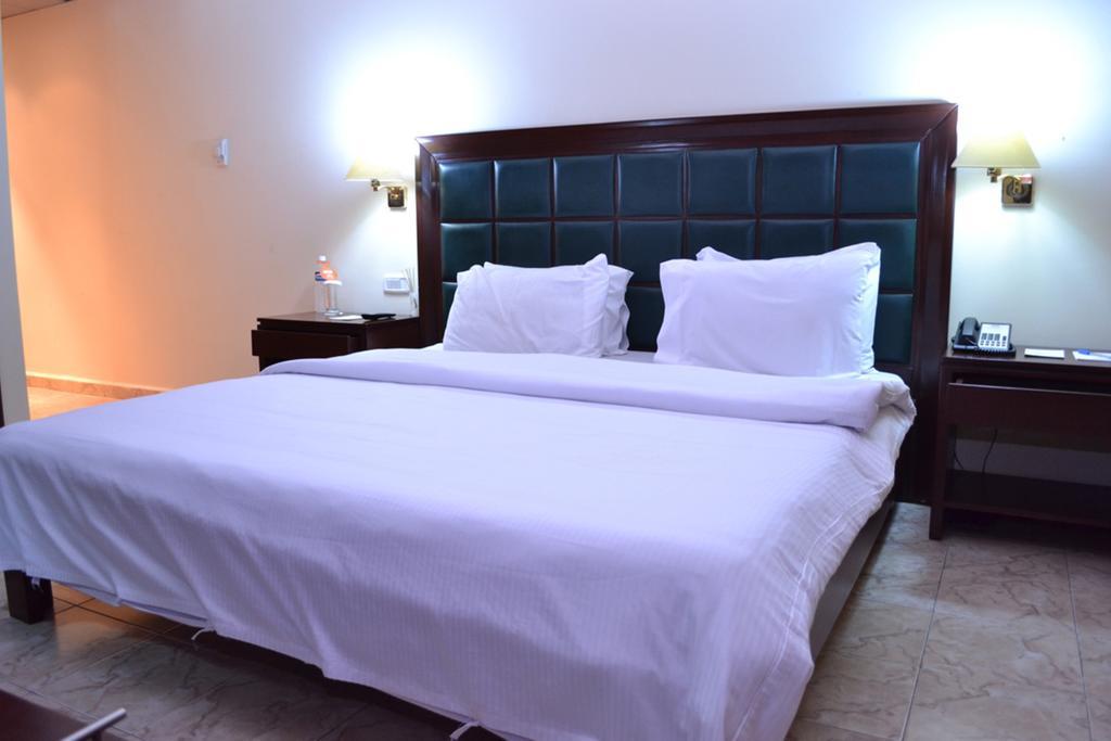 Transcorp Hotels 卡拉巴尔 外观 照片